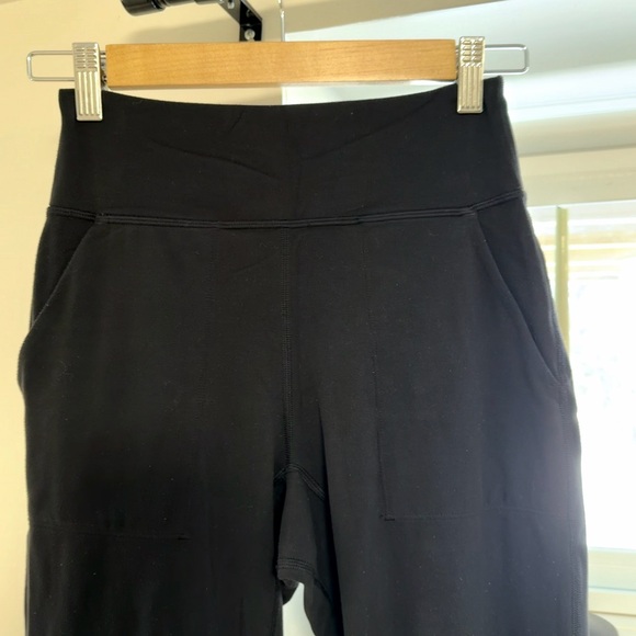 Lululemon Align Joggers Size 4 - Picture 4 of 11